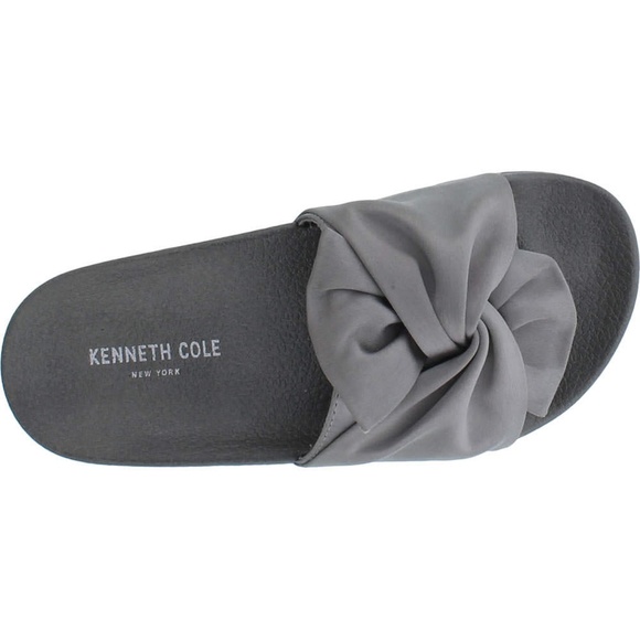 Kenneth Cole Kids Shoes - Assorted Sizes - Picture 5 of 6